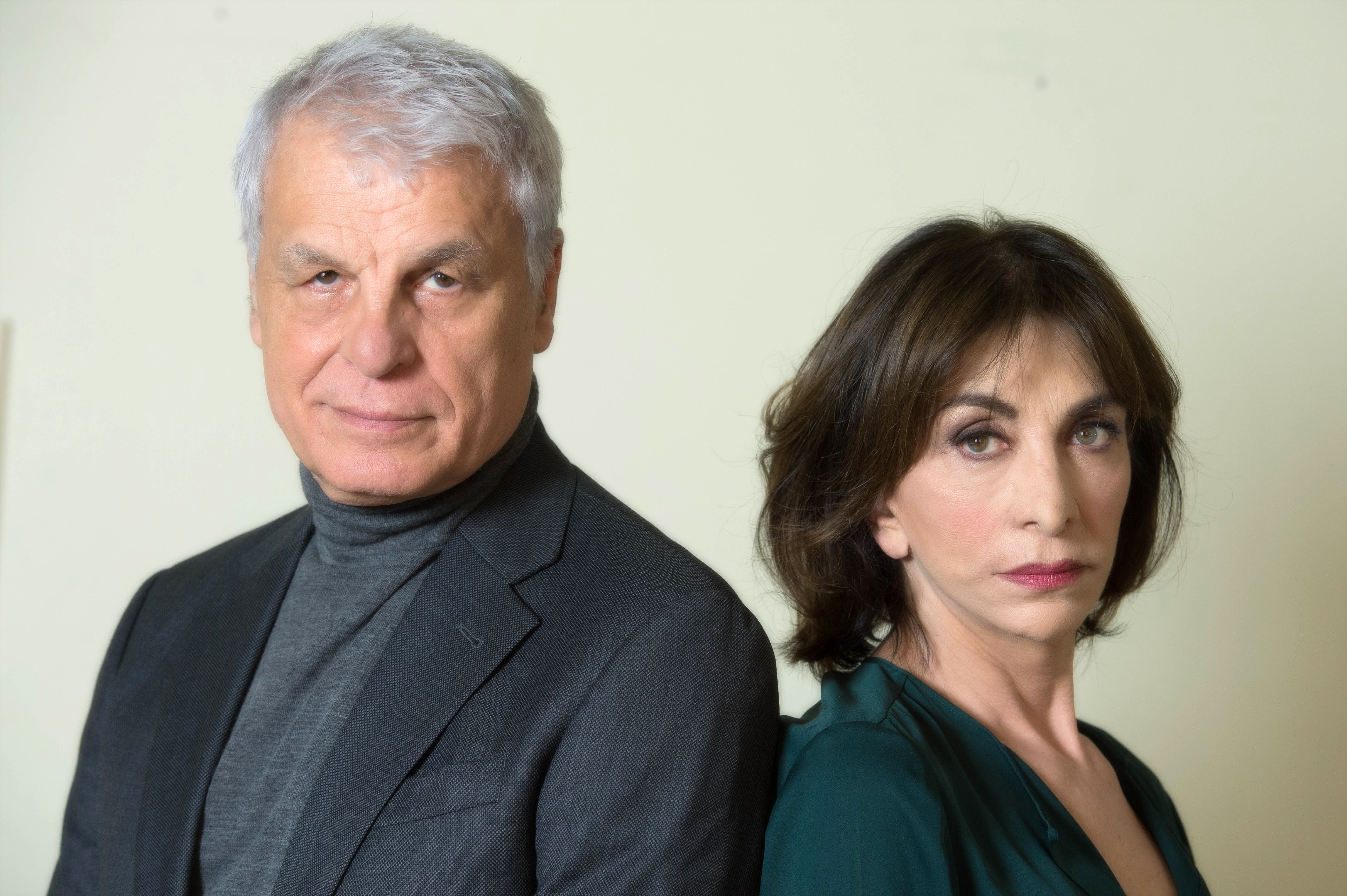 PICCOLI CRIMINI CONIUGALI con Michele Placido e Anna Bonaiuto
